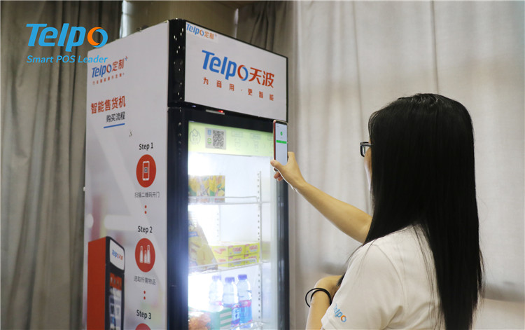 Guests are curious about Telpo's new smart cash register
